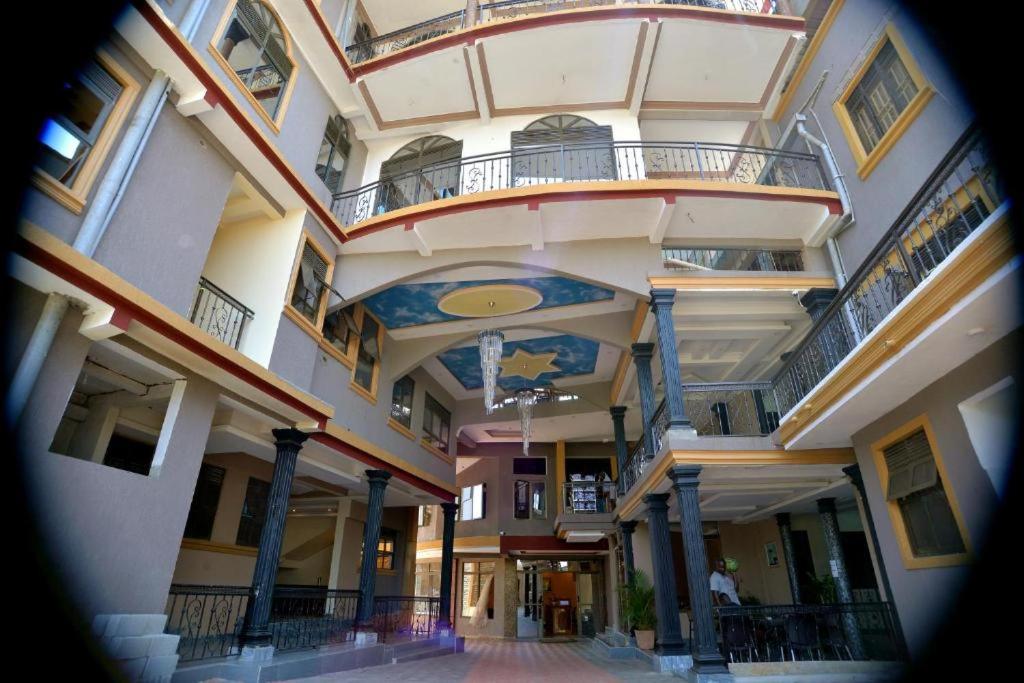 Keba Xpress Hotel - 엔테베 외부 사진